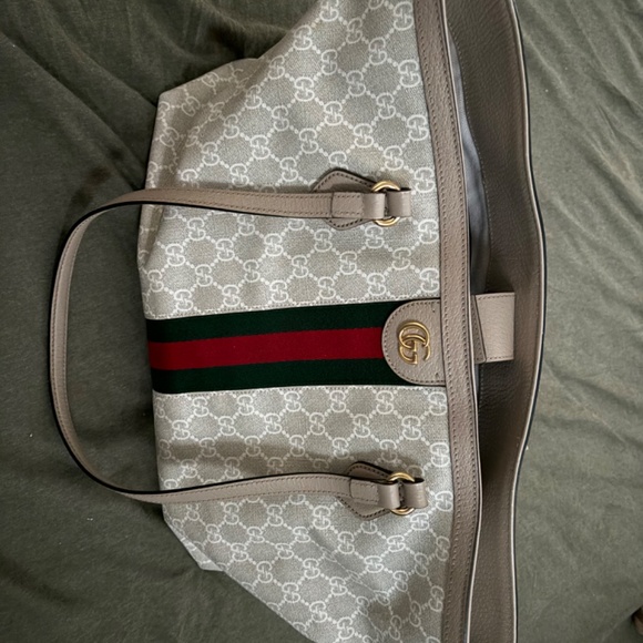 Gucci tote - Picture 3 of 3